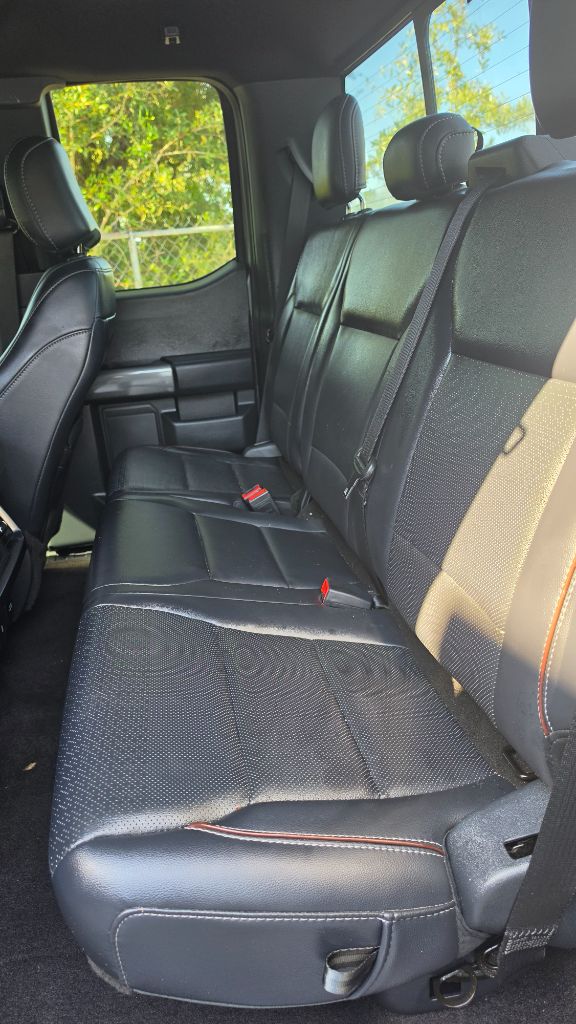 2021 Ford F-150 Lariat - Photo 8
